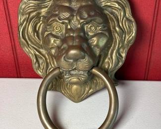 001 hugebrasslionheaddoorknocker