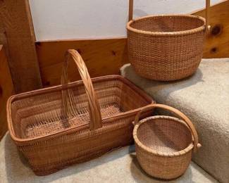 390 setof3handmadewovenbaskets2round