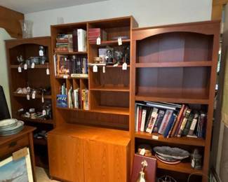 539 trioofbookcases