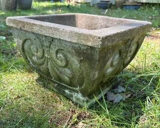 566 14squareconcreteplanterwithdecorati