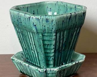036 vintagemcmgreenspeckledglazeceramic