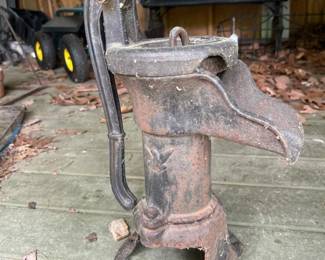 066 antiquebornecastironhandwaterpump