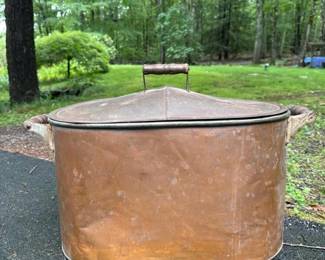 005 largevintagecopperboilerwithlidand