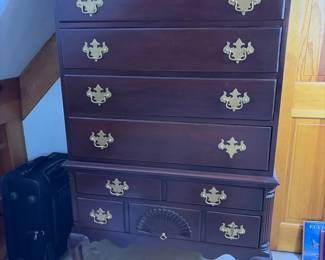 399 queenannehighboydresserwith8drawer