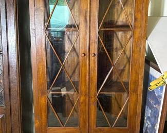 089 solidwoodglassdoordisplaycabinet
