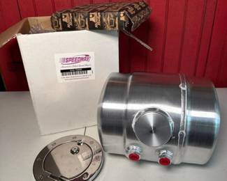 329 speedwaymotors2gallonmoonstylealum