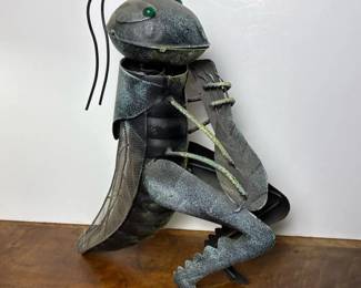 295 metalgrasshopperplayingguitargarden