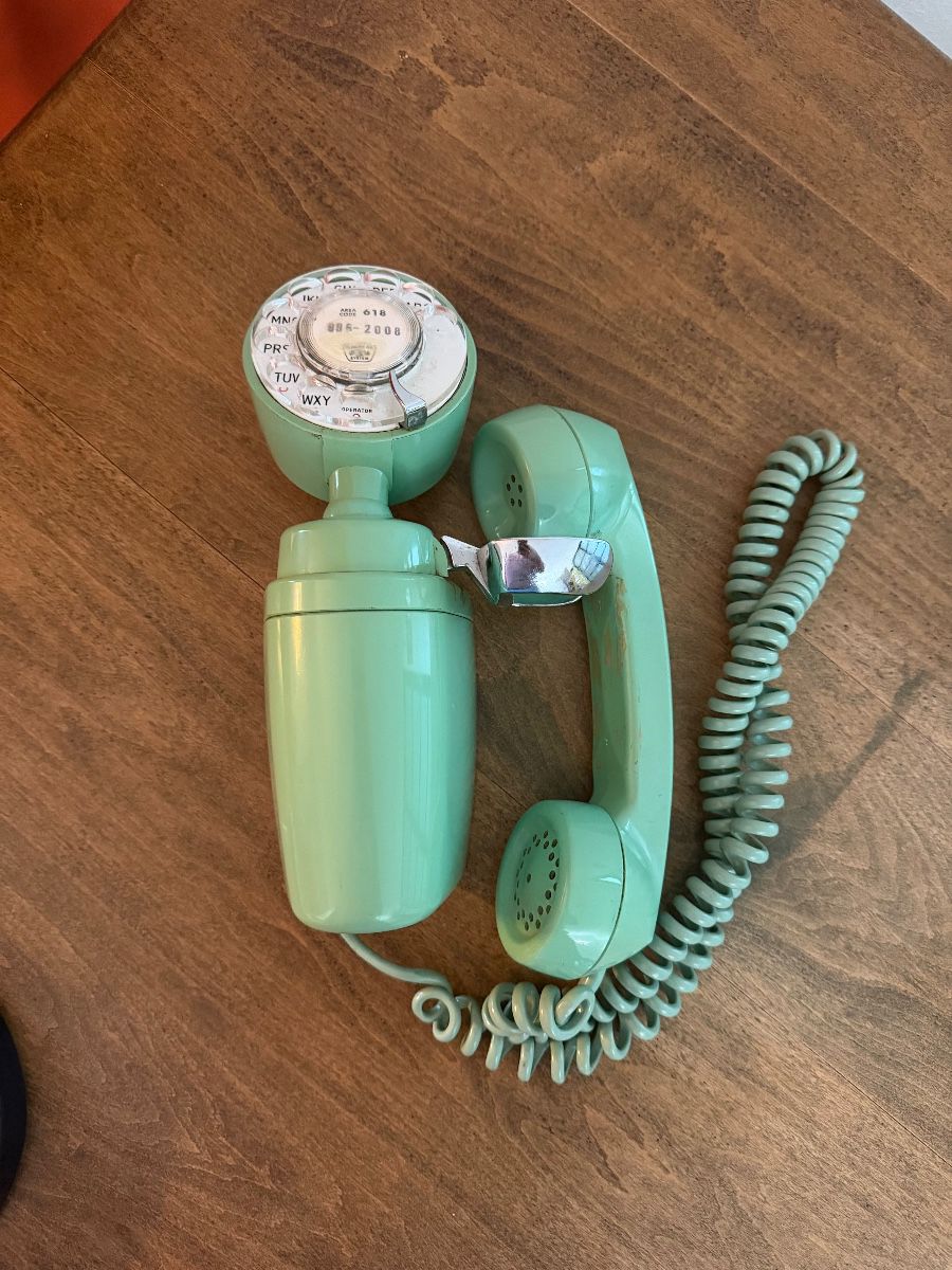 Vintage MCM Jade Automatic Electric Spacemaker Rotary Wall Mount Telephone
