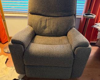 Rocker Recliner (Brown)