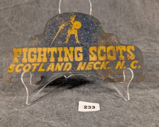 Scotland Neck Tag Topper