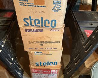 Nails in bulk quantities