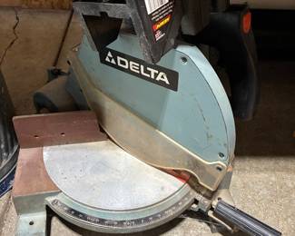 Delta radial arm saw
