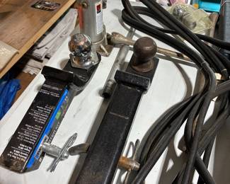Trailer hitch accessories