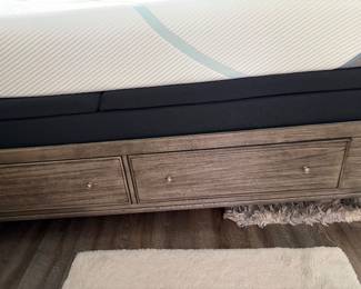 BED HAS STORAGE