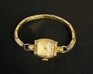 Longines 14K Gold Wristwatch with Elegant Bracelet