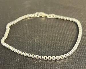 14K Italian White Gold Box Chain Bracelet