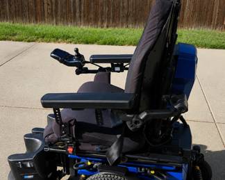 a Electric Wheelchair