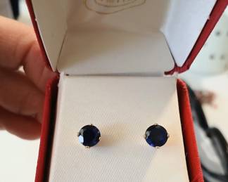 Sapphire studs in 14k yellow gold