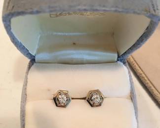 Antique white gold diamond earrings with screwbacks backs