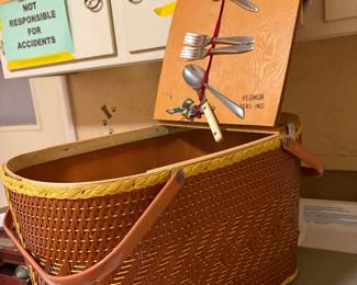 Redmon of Peru Picnic basket