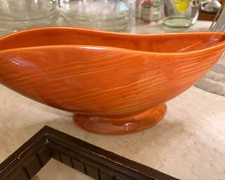 Vintage McCoy Harmony Line planter