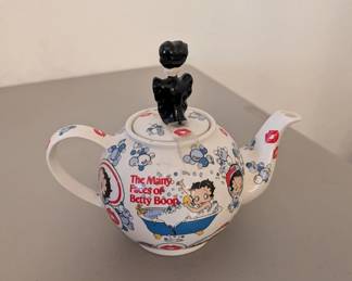 "The many Faces of Betty Boop"teapot designed by Paul Cardew in 2003