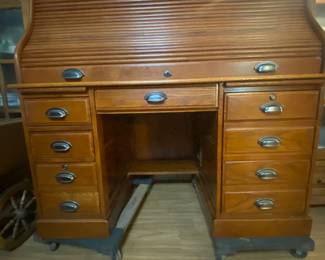 roll top desk