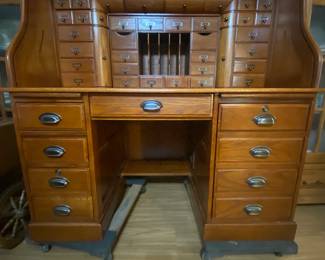 roll top desk
