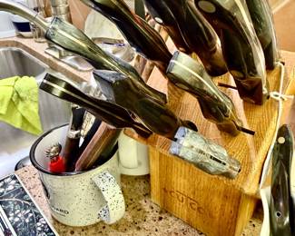 CUTCO KNIVES, BLOCK AND SCISSORS.