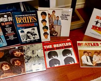 THE BEATLES VINYLS IN VERY GOOD CONDITION. RECORDS.