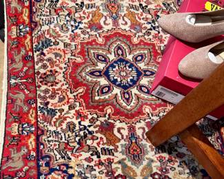 SMALL HAND WOVEN WOOD RUG WITH ANIMALS.