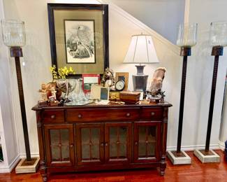 BASSETT CONSOLE WITH LOTS OF JAN BARBOGLIO ON TOP!