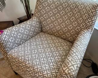 Brand NEW Comfy Chair - Priced to GO!