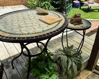 Patio Tables all Shapes and Sizes