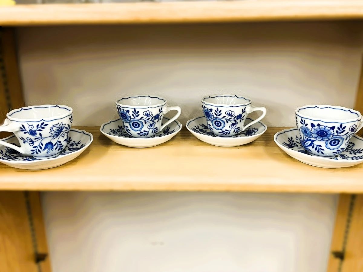 Blue Dell Japan Porcelain Cup & Saucer Set 8 PCS