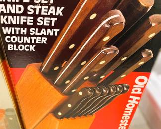 Old Homestead 13-Piece Knife Set and Block