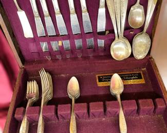 Rogers Plate Silverplate Flatware in Wood Chest