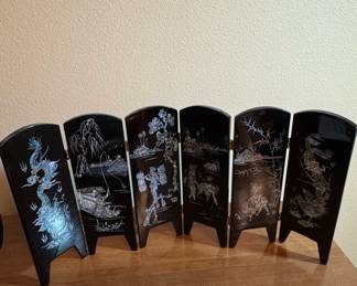 Vintage Miniature Mother of Pearl Inlay Black Lacquer Folding Screen