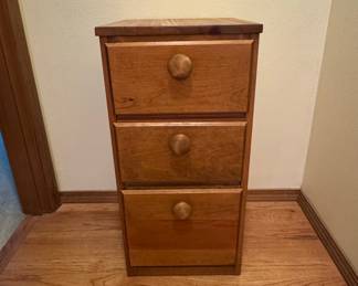 Solid Wood 3-Drawer Chest/Filing Cabinet
