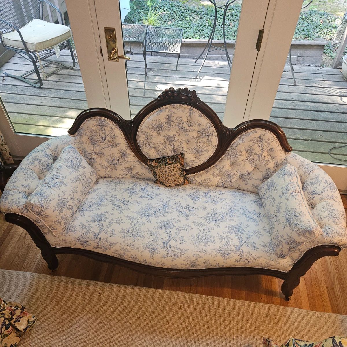 Antique Small Victorian sofa