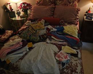 Kids clothing