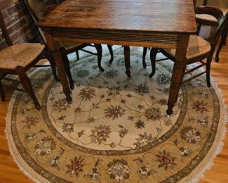 Round wool rug