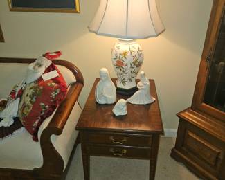 Side table and a pair of hand painted signed lamps