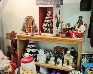 Much vintage Christmas.