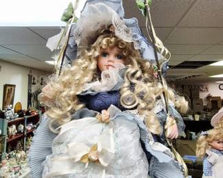 Large selection of vintage and modern dolls