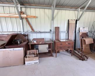 Sewing machine and furniture