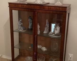 Display cabinet 