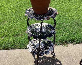 Plant stand