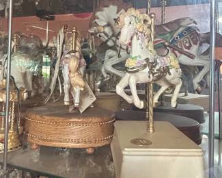 Franklin Mint Collection of Musical Carousel Figurines second image