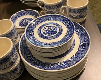 Sets of dishes 